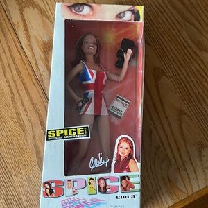 Vintage 1997 Ginger Spice doll!